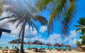 Mambo Ocean Resort